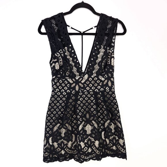 Free People One Million Lovers Mini Dress Size 4 Black Lace Overlay Low V-neck - Picture 2 of 16